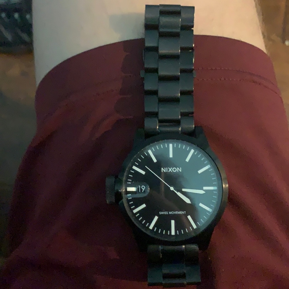 Nixon the chronicle watch